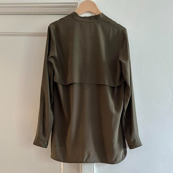 Vince 100% Silk Olive Green Military Long Sleeve Button Up Blouse - Picture 4 of 7